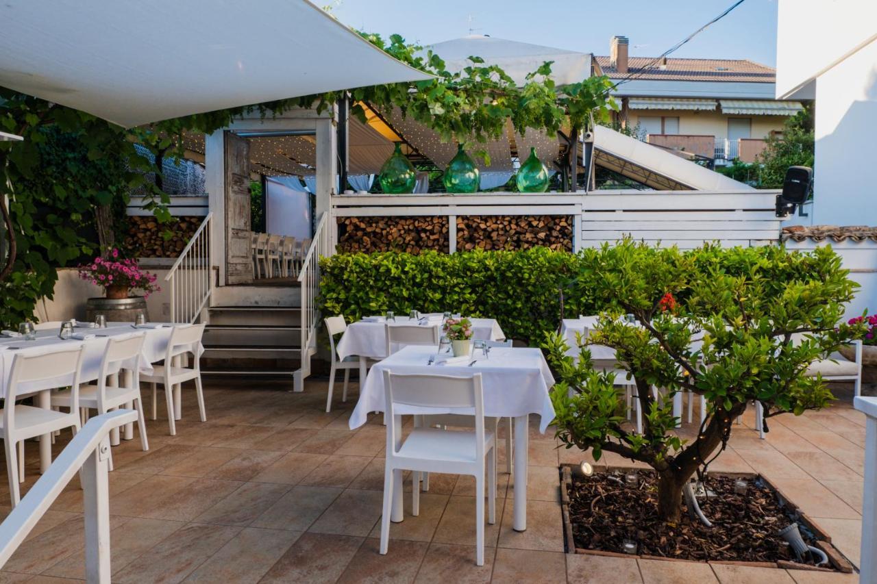 La Taverna Antica Rooms Pescara Exterior foto